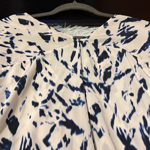 Cynthia rowley 100 % silk medium blouse - Picture 8 of 9